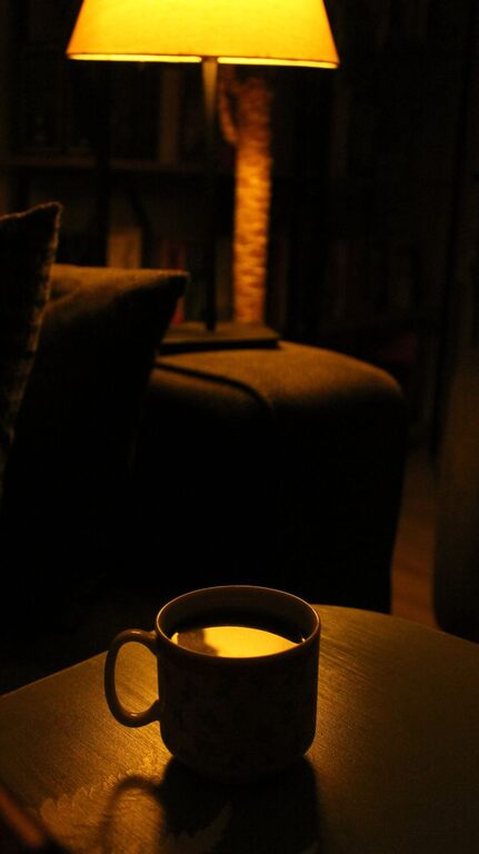 Simple Ways to Create a Cosy and Inviting Home Atmosphere Year-Round